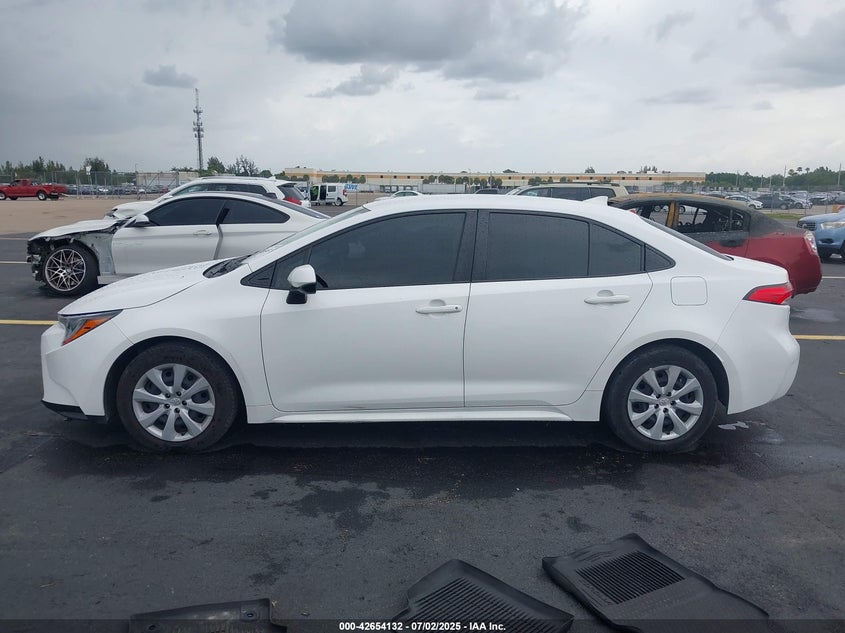 2022 TOYOTA COROLLA LE - JTDEPMAE8N3004533