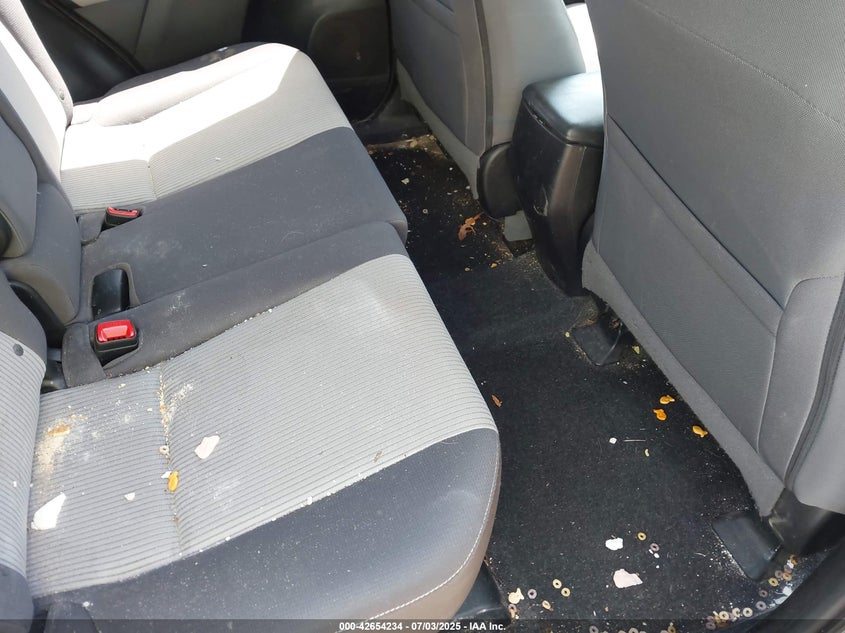 2015 TOYOTA RAV4 XLE - 2T3RFREV9FW378157