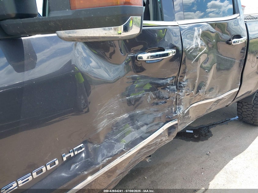 2016 CHEVROLET SILVERADO 2500HD LTZ - 1GC1KWE83GF172286