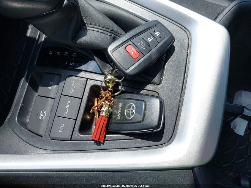 2022 TOYOTA RAV4 XLE PREMIUM - JTMC1RFV1ND089823