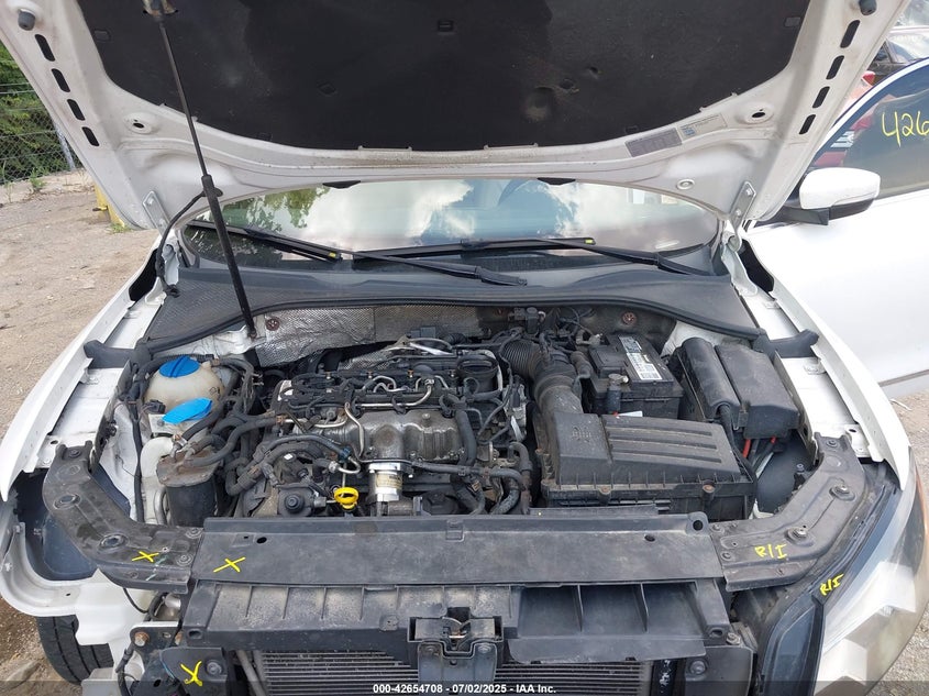 1VWCN7A37EC055645 2014 VOLKSWAGEN PASSAT photo no. 10