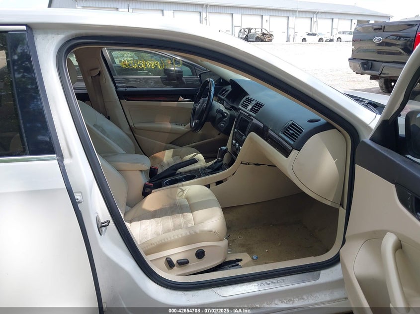 1VWCN7A37EC055645 2014 VOLKSWAGEN PASSAT photo no. 5