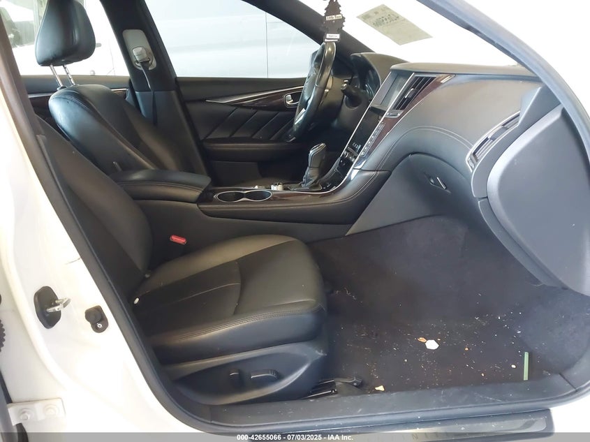 VIN JN1EV7AP0JM352780 2018 INFINITI Q50 3.0T LUXE
