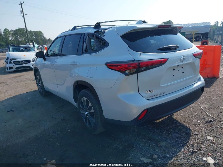 2022 Toyota Highlander - 5TDHZRBH6NS172134