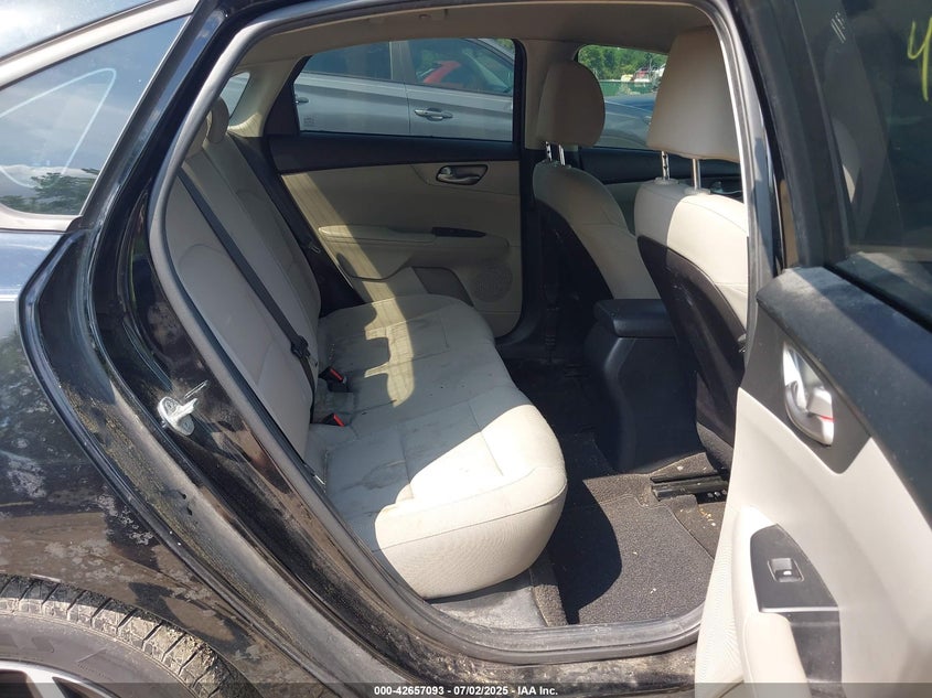2019 KIA FORTE VIN: 3KPF24AD9KE131628