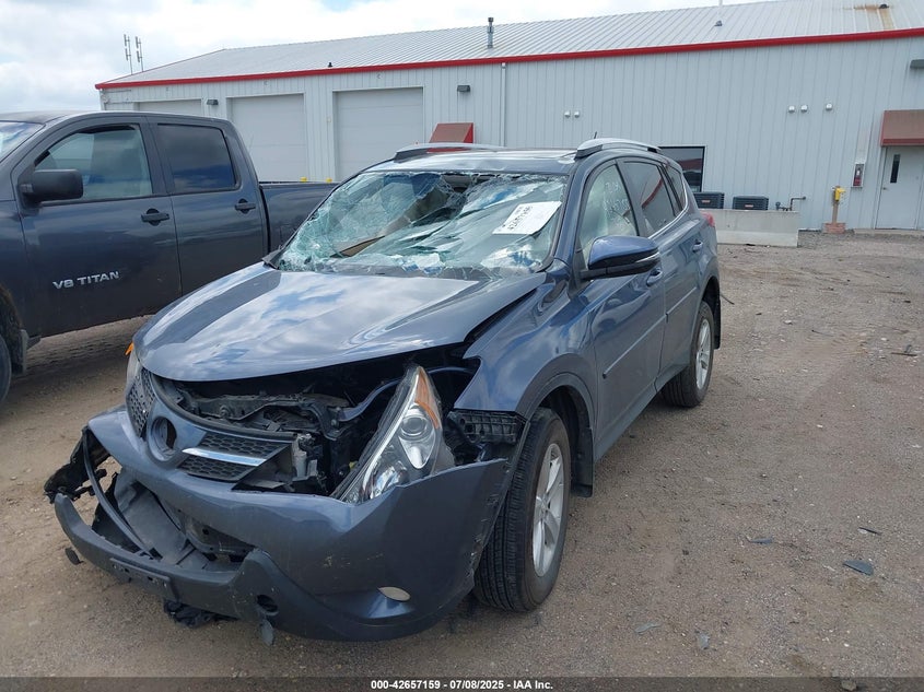 2013 TOYOTA RAV4 XLE - JTMRFREV4DD023343