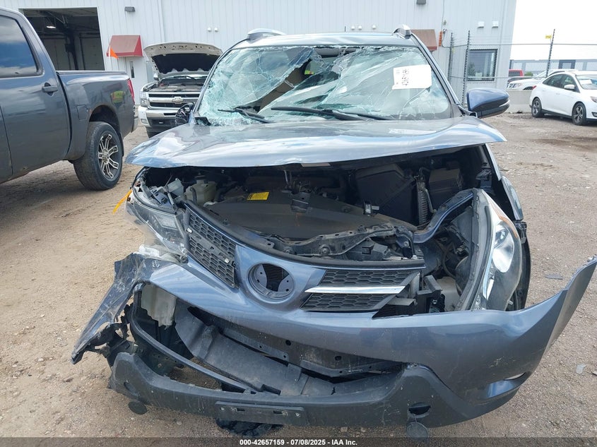 2013 TOYOTA RAV4 XLE - JTMRFREV4DD023343