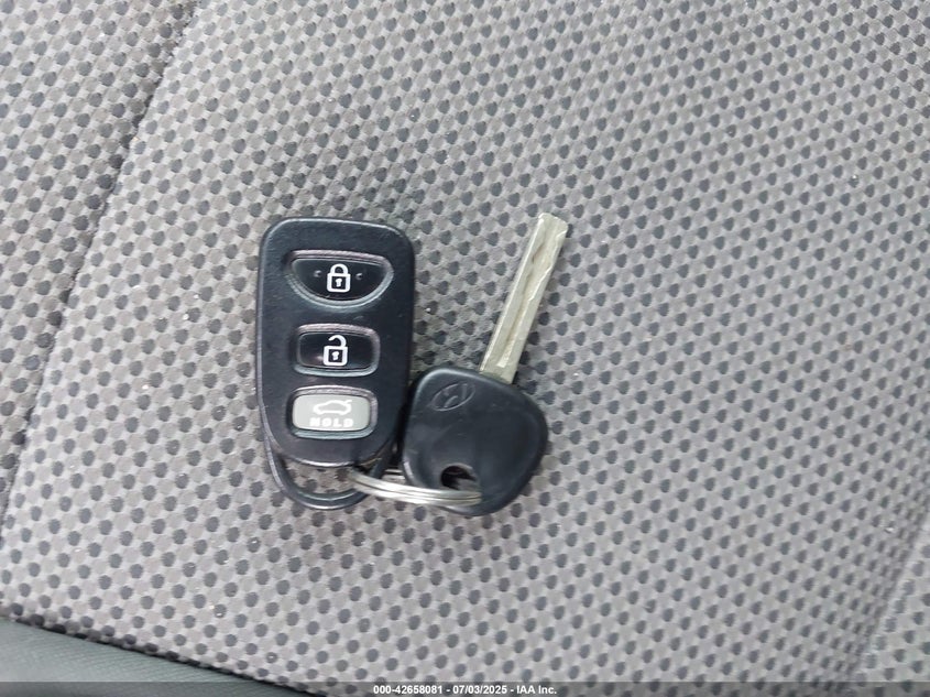 2014 HYUNDAI SONATA GLS - 5NPEB4AC9EH933843