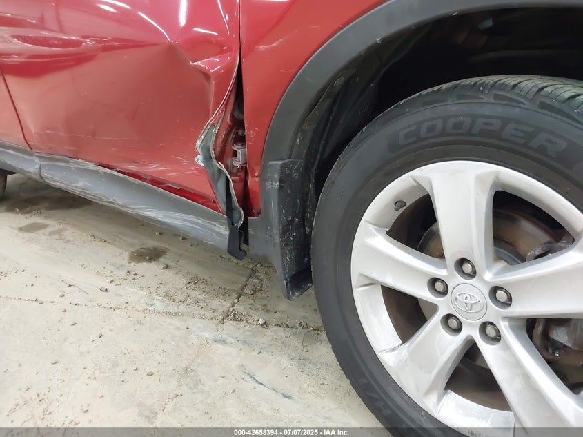 2013 TOYOTA RAV4 XLE - JTMRFREVXD5012051