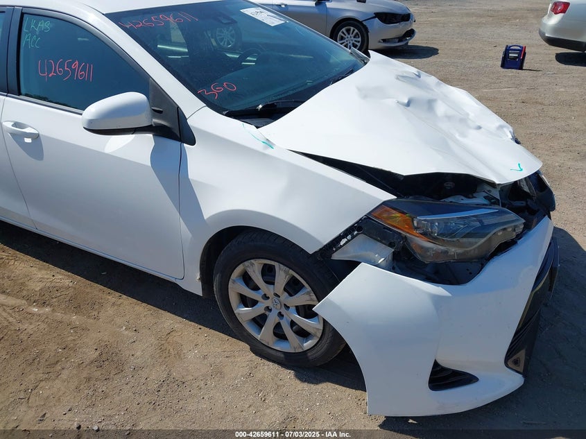 2018 Toyota Corolla Le VIN: 2T1BURHE3JC102126 Lot: 42659611