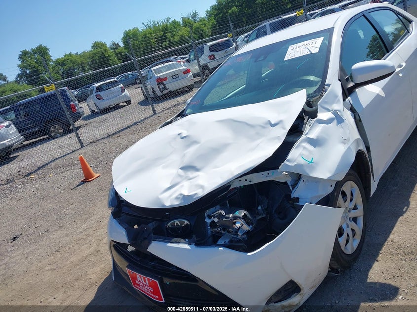 2018 Toyota Corolla Le VIN: 2T1BURHE3JC102126 Lot: 42659611