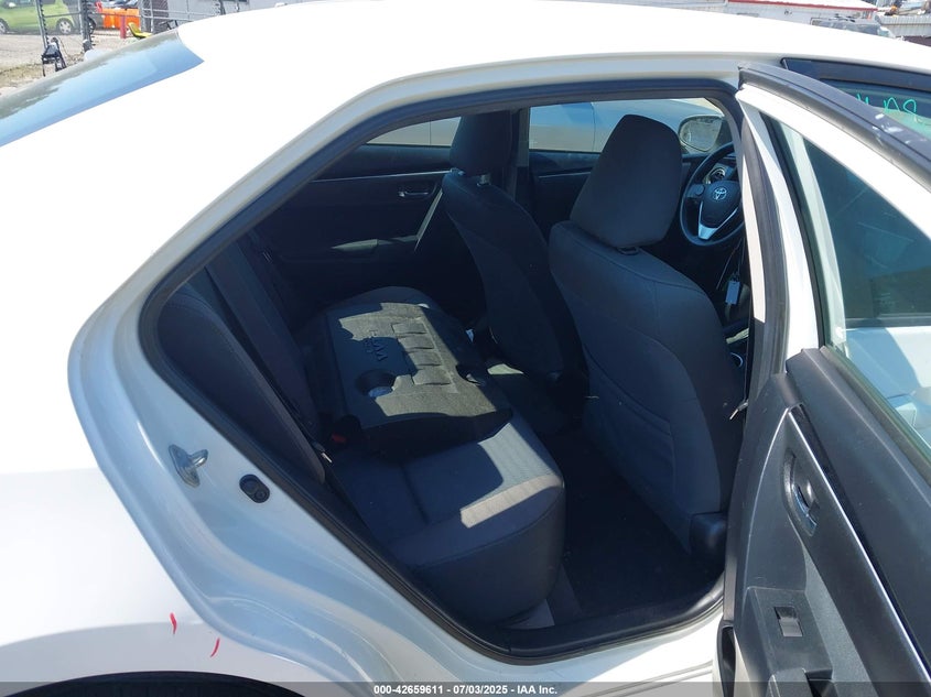 2018 Toyota Corolla Le VIN: 2T1BURHE3JC102126 Lot: 42659611