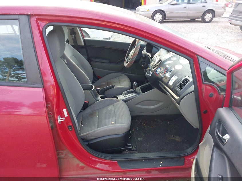 2016 KIA FORTE LX - KNAFX4A63G5605978