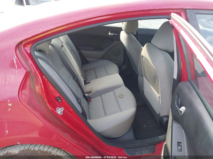 2016 KIA FORTE LX - KNAFX4A63G5605978