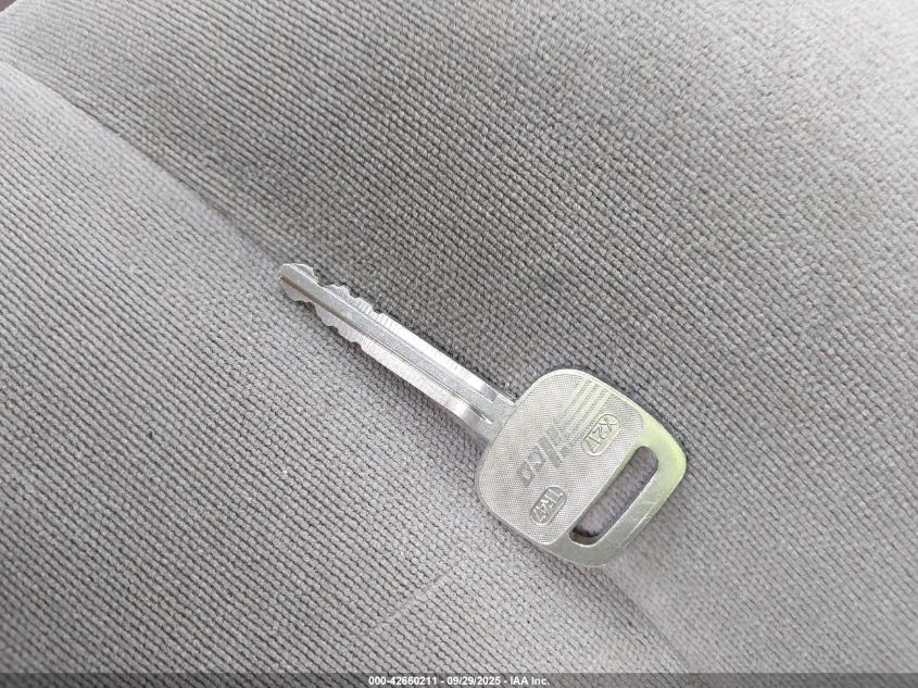 2017 Toyota Camry Le VIN: 4T1BF1FK3HU757951 Lot: 42660211