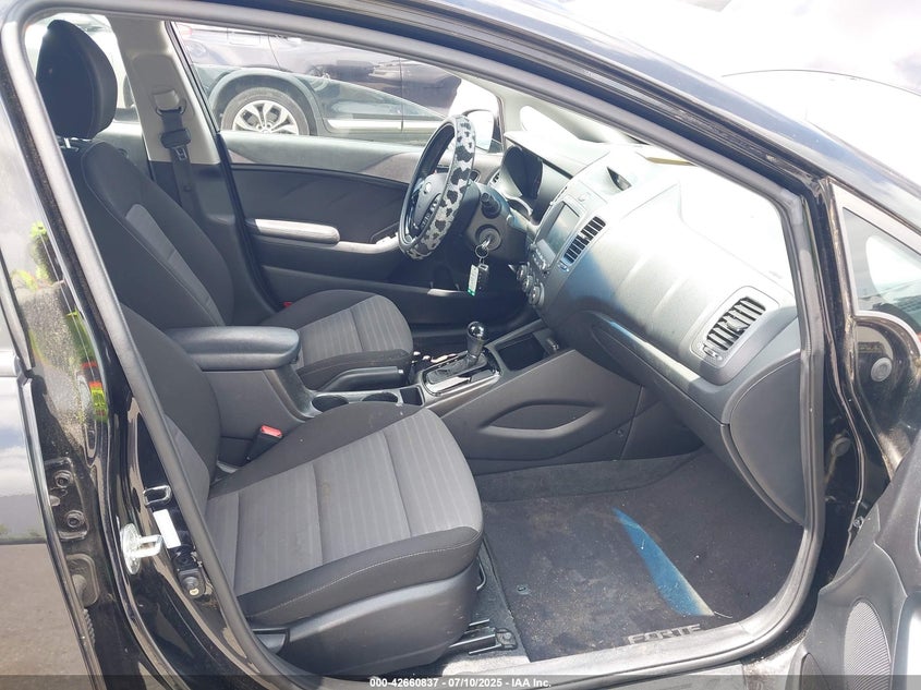 VIN 3KPFL4A79HE014499 2017 KIA FORTE S