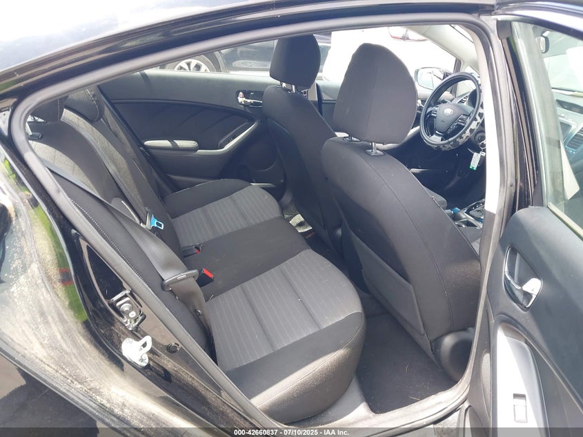 VIN 3KPFL4A79HE014499 2017 KIA FORTE S