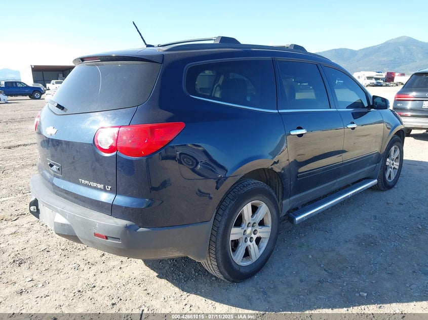 1GNKCJED3BJ189601 2011 CHEVROLET TRAVERSE photo no. 4