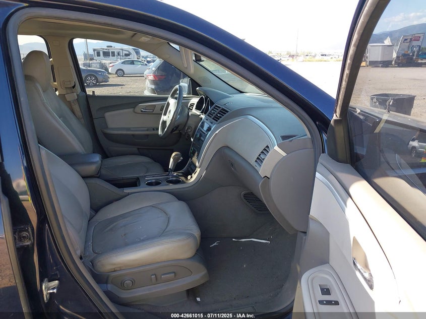 1GNKCJED3BJ189601 2011 CHEVROLET TRAVERSE photo no. 5