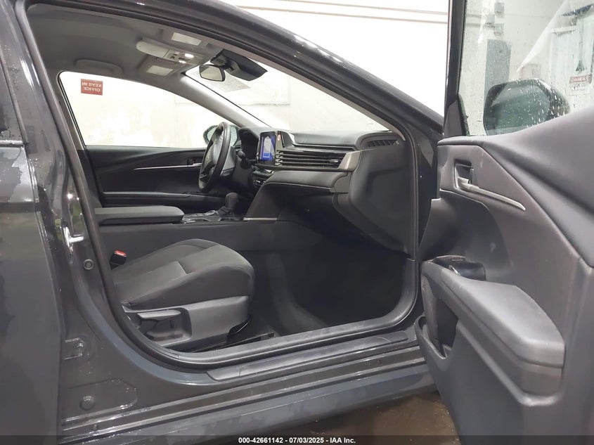2025 TOYOTA CAMRY VIN: 4T1DAACK8SU000546