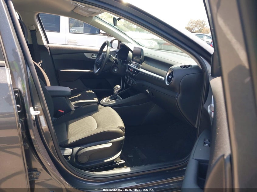 2024 KIA FORTE LX/LXS - 3KPF24AD5RE726180