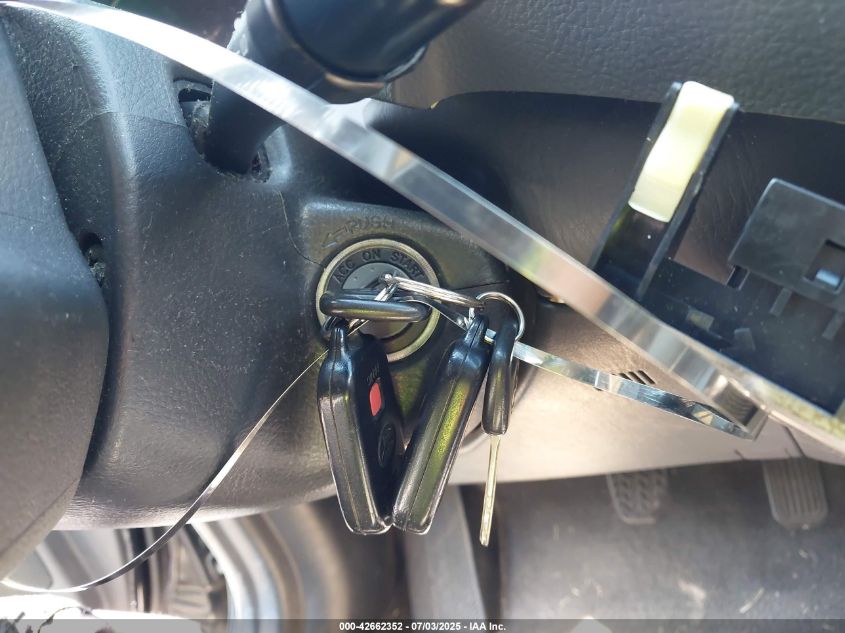 2005 Toyota Camry Se VIN: JTDBE32K453012782 Lot: 42662352