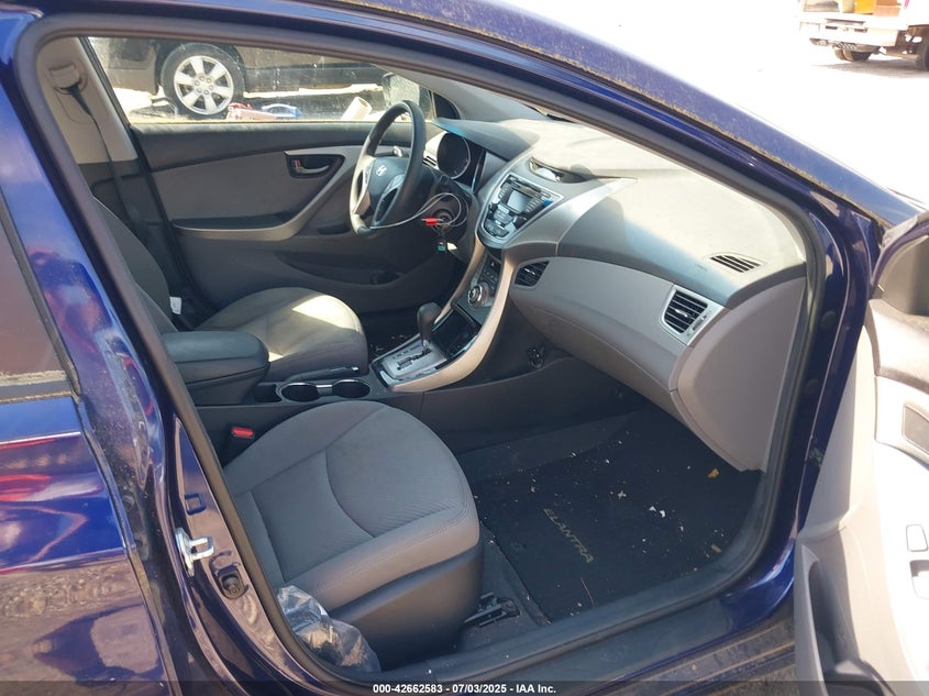 2013 HYUNDAI ELANTRA VIN: 5NPDH4AE8DH436406