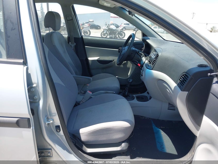 2009 HYUNDAI ACCENT VIN: KMHCM46C19U304918