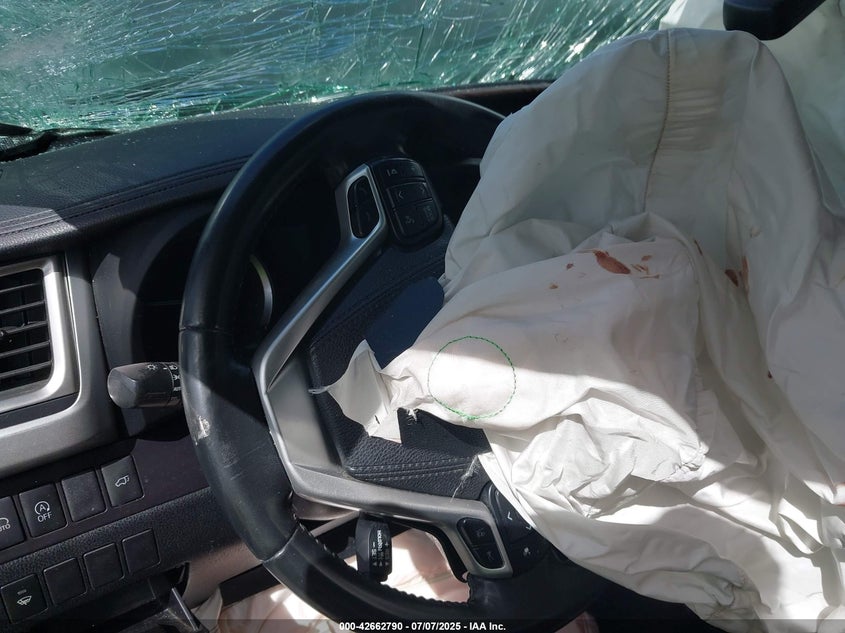 2018 TOYOTA HIGHLANDER SE/XLE - 5TDKZRFH5JS541401