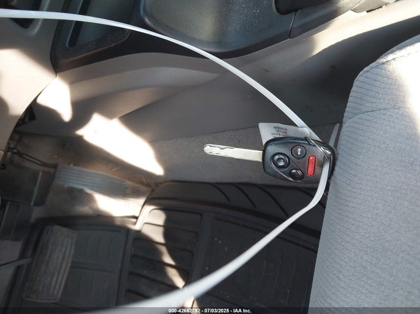 2006 HONDA CIVIC VIN: 1HGFA16866L144672