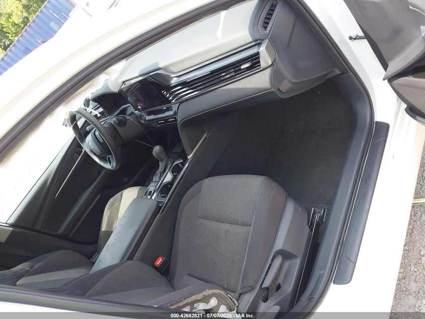 VIN 4T1DAACK7SU033845 2025 TOYOTA CAMRY LE