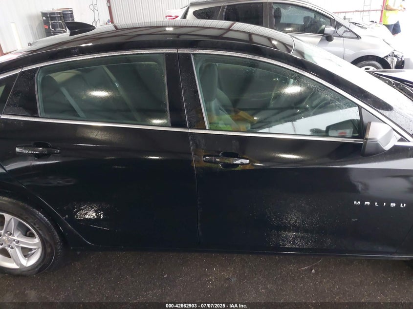 VIN 1G1ZB5ST8NF212227 2022 CHEVROLET MALIBU FWD LS