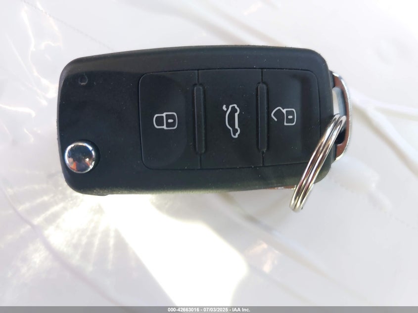 2017 VOLKSWAGEN JETTA 1.4T SE - 3VWDB7AJ9HM403136