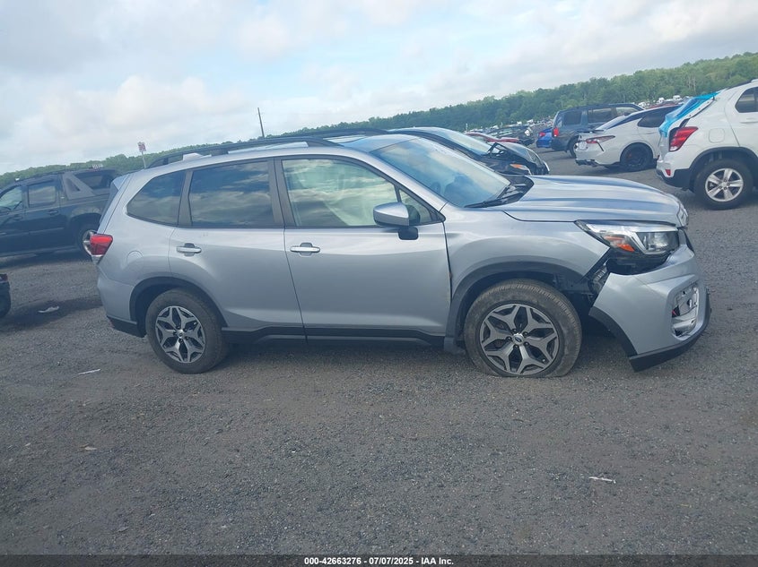 2020 SUBARU FORESTER PREMIUM - JF2SKAJC1LH513640