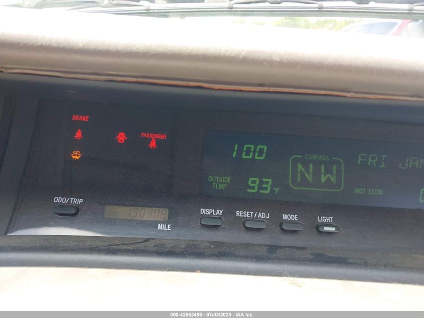 2000 Toyota Avalon Xls VIN: 4T1BF28B2YU095637 Lot: 42663498