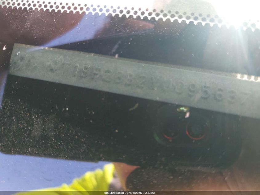 2000 Toyota Avalon Xls VIN: 4T1BF28B2YU095637 Lot: 42663498