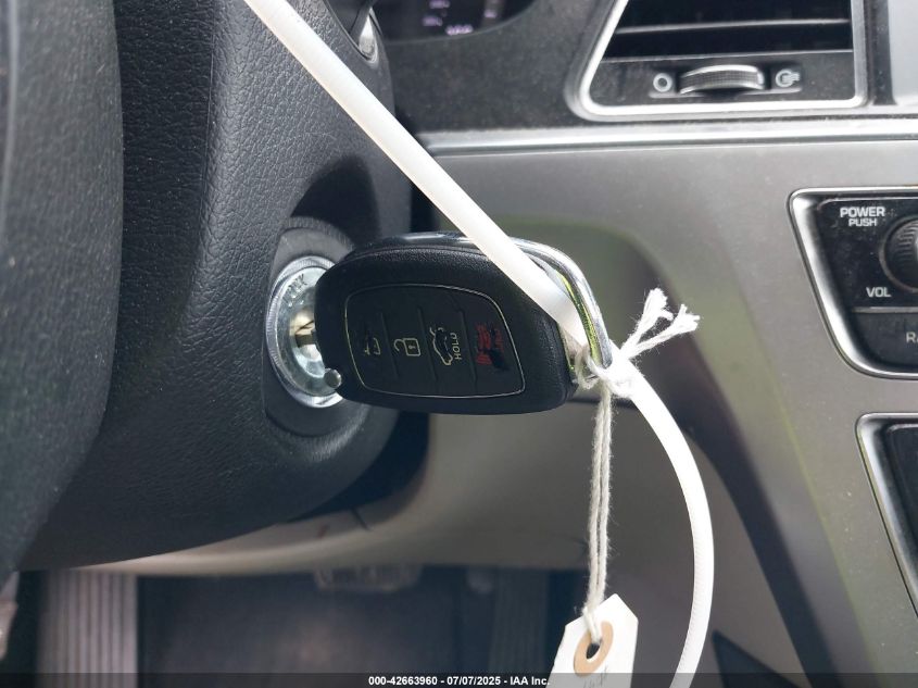 2016 HYUNDAI SONATA SE - 5NPE24AFXGH313001