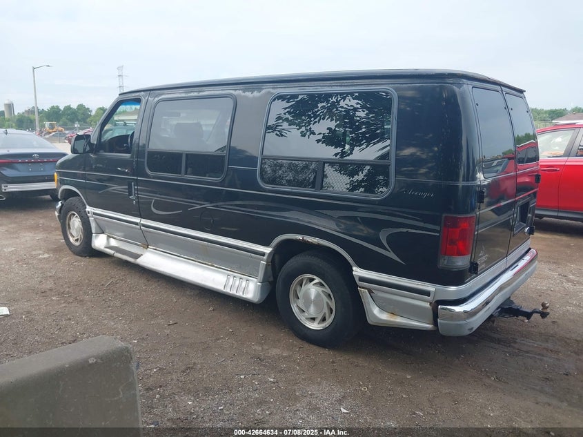 1FDRE14L22HB64563 2002 FORD TRANSIT photo no. 3