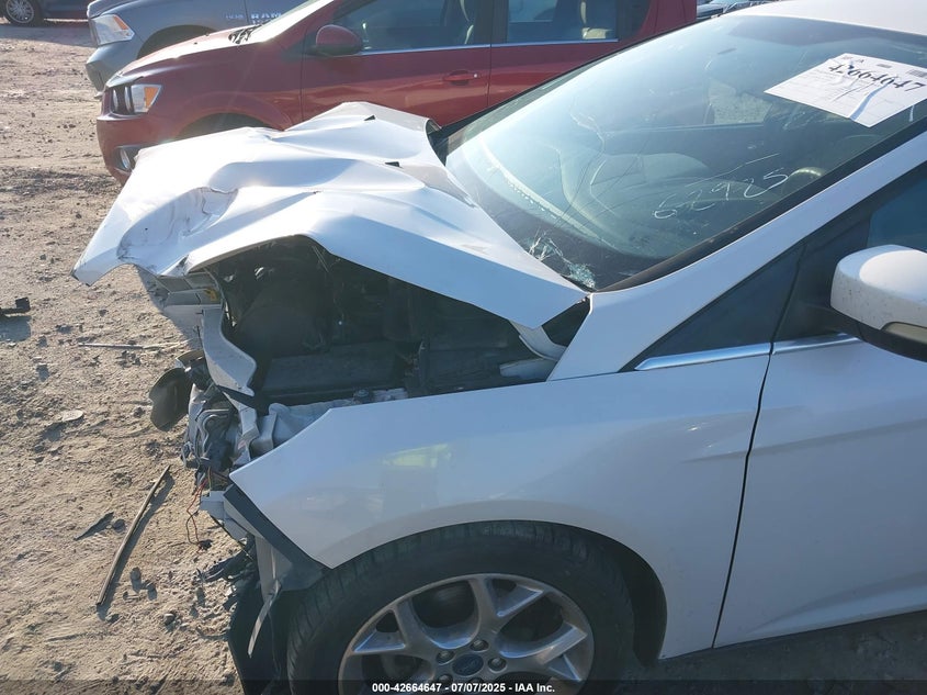 2014 FORD FOCUS TITANIUM - 1FADP3J27EL221699