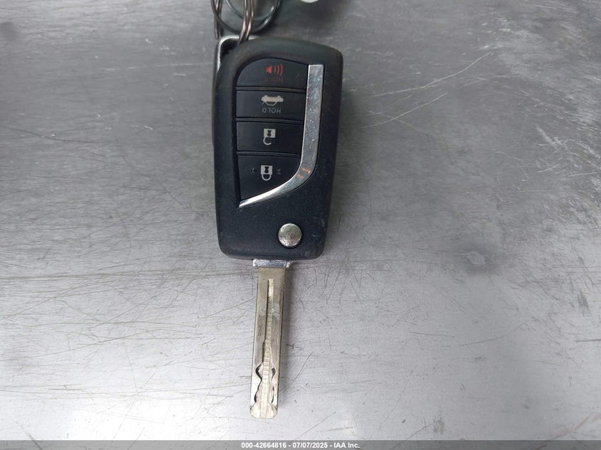 2020 TOYOTA COROLLA LE - 5YFEPRAE0LP087859