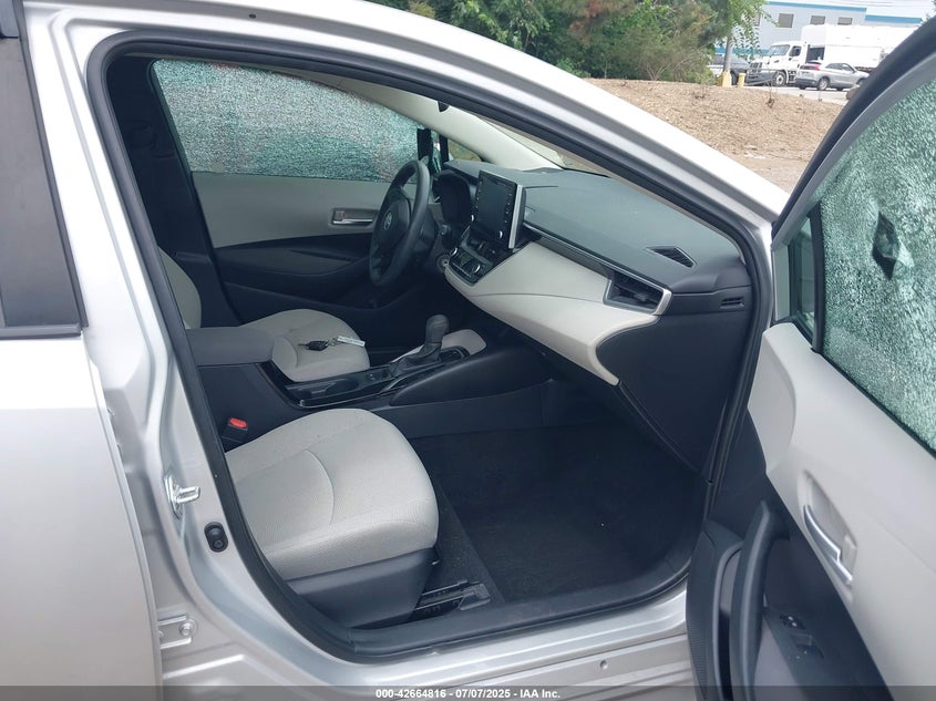 2020 TOYOTA COROLLA LE - 5YFEPRAE0LP087859