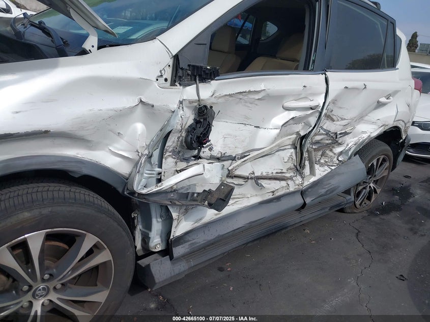 2015 TOYOTA RAV4 LIMITED - 2T3YFREV1FW217295