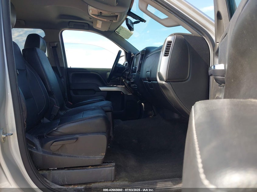 2015 CHEVROLET SILVERADO 1500 1LT - 3GCUKREC1FG126004