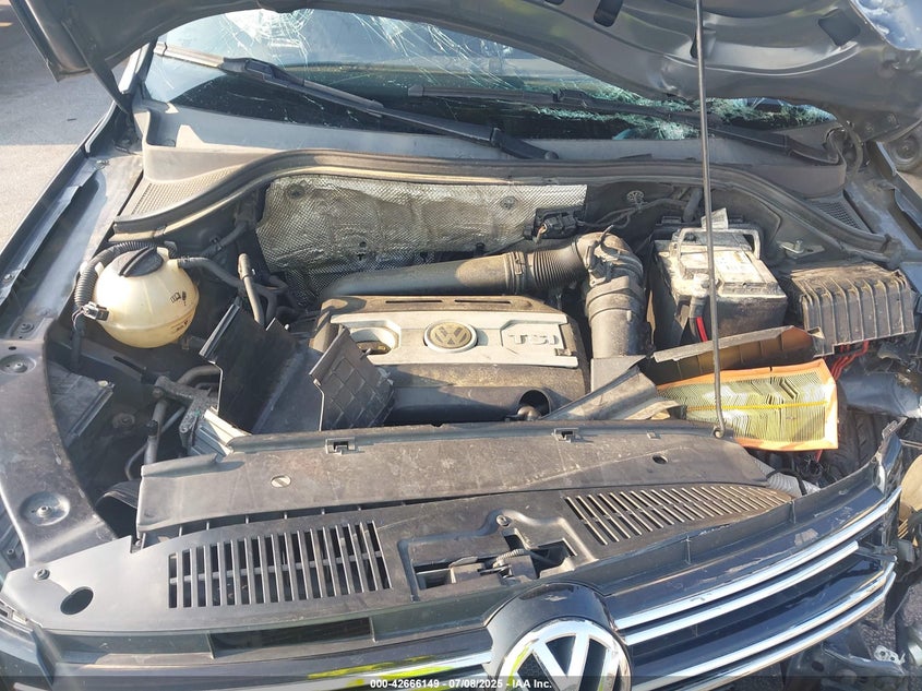 2016 VOLKSWAGEN TIGUAN S/SE/SEL/R-LINE - WVGAV7AX0GW563336