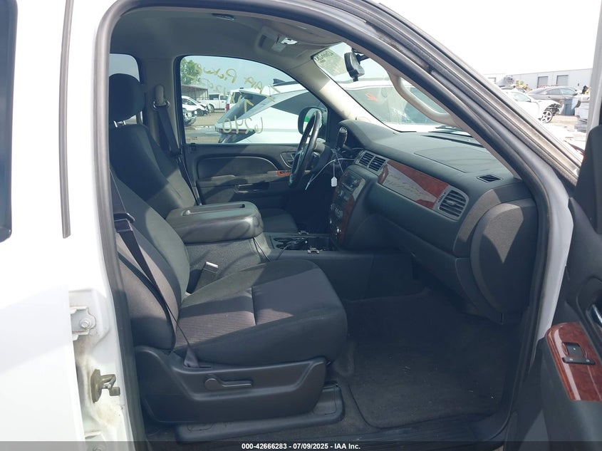 2013 CHEVROLET TAHOE LS - 1GNSCAE00DR266240