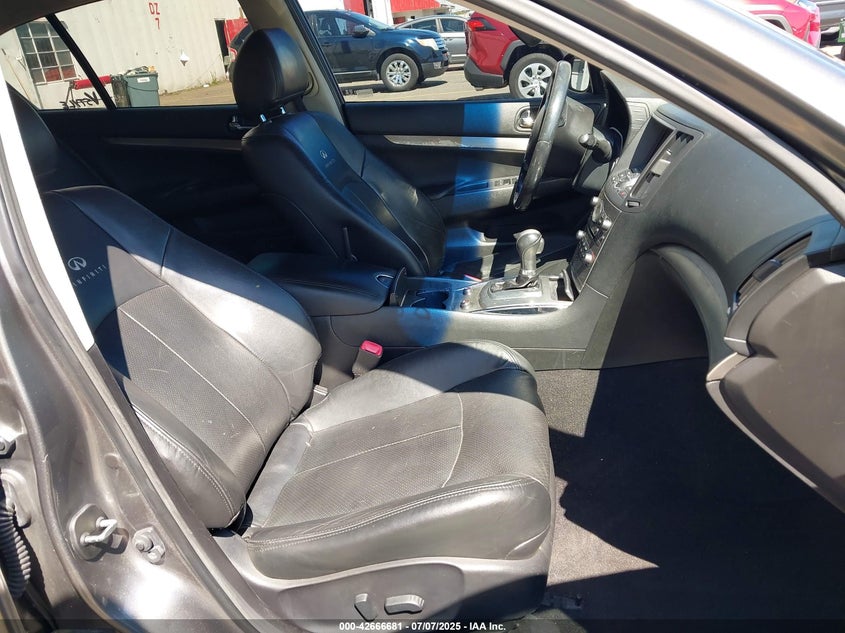 2013 INFINITI G37 JOURNEY - JN1CV6AP0DM719568