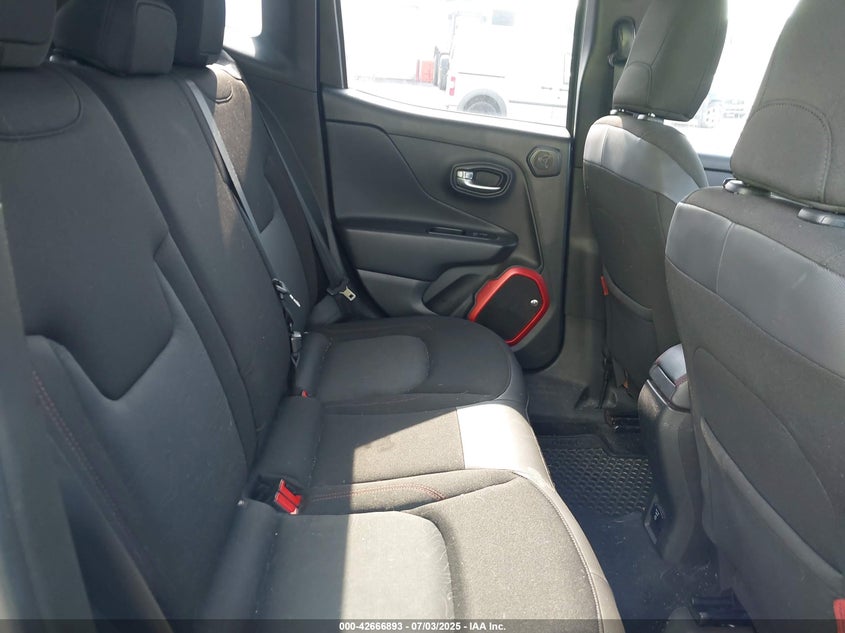 2016 JEEP RENEGADE VIN: ZACCJBCT8GPC66771