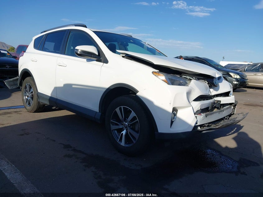 JTMRFREV9HJ107357 2017 Toyota Rav4 Xle auction photo 1