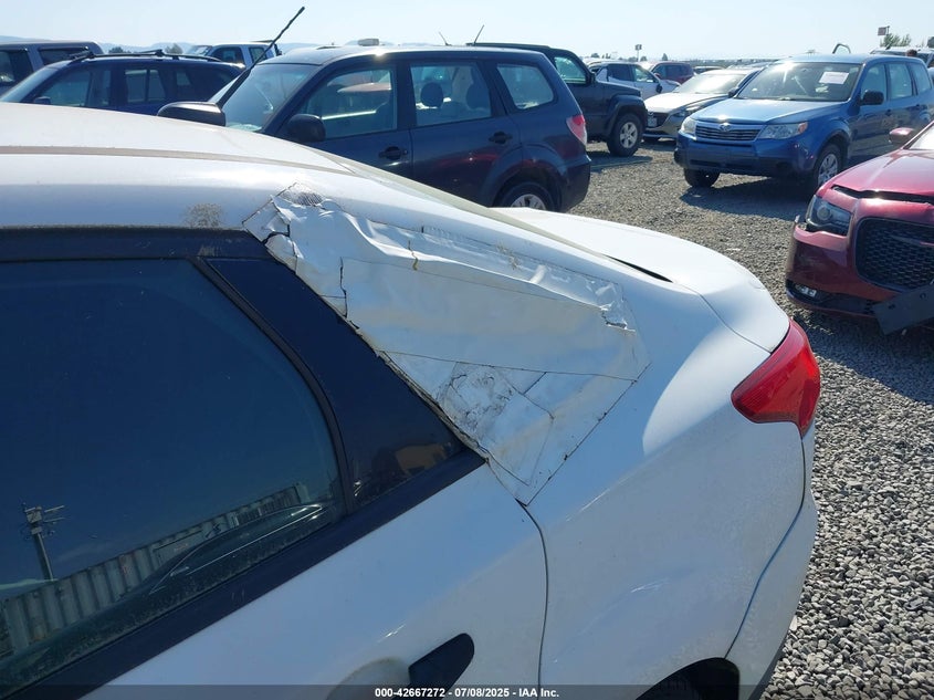 VIN 1FADP3E28HL319820 2017 FORD FOCUS S