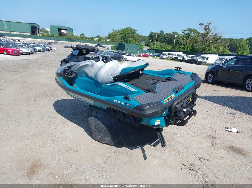 2025 Seadoo Seadoo Gtx turquoise null null YDV51731D525 photo #4